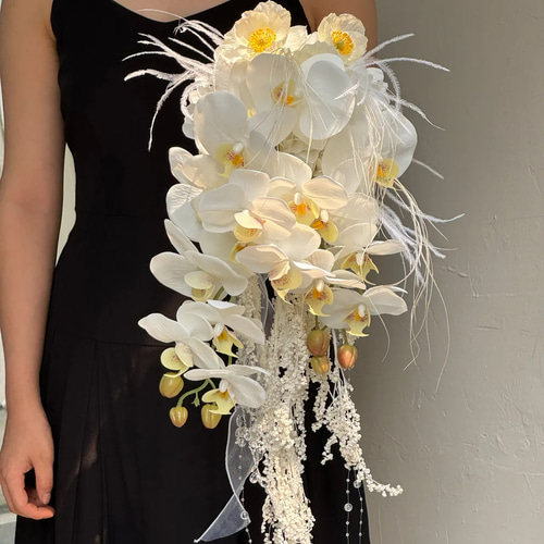 結婚式の花嫁 胡蝶蘭造花、外装ウェディングドレス、写真撮影、結婚式