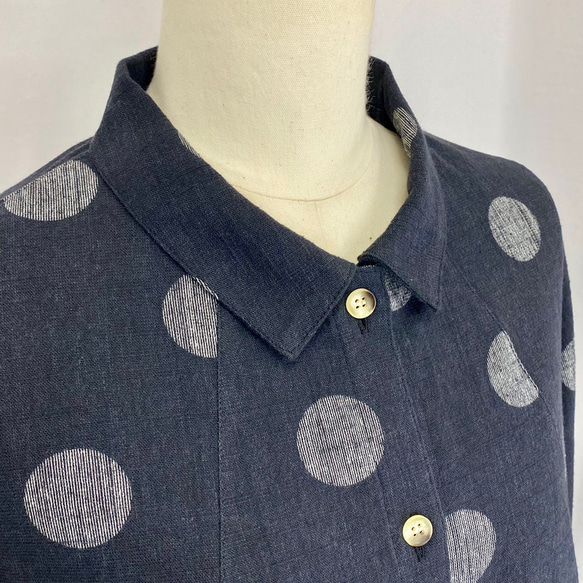 【マンガン絣】スリットロングブラウス 水玉 ドット スミ黒 長袖 柔軟起毛加工 