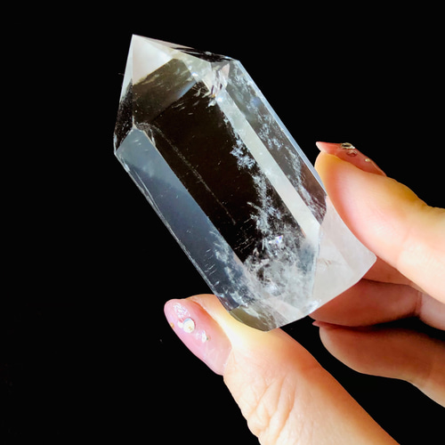 虹あり　大き目 【底部石欠】　白水晶 六角柱マダガスカル産 NO.10 虹あり 大き目 【底部石欠】 白水晶 六角柱マダガスカル産 NO.10