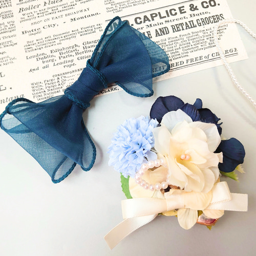 和洋どちらにも】特別な日の髪飾り 水色マムと紫陽花 （結婚式、卒業式 