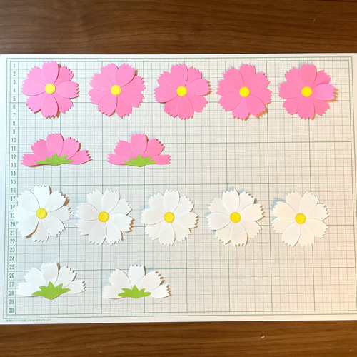 コスモス壁面飾り 秋の花壁面飾り 9月壁面飾り ハンドメイド その他