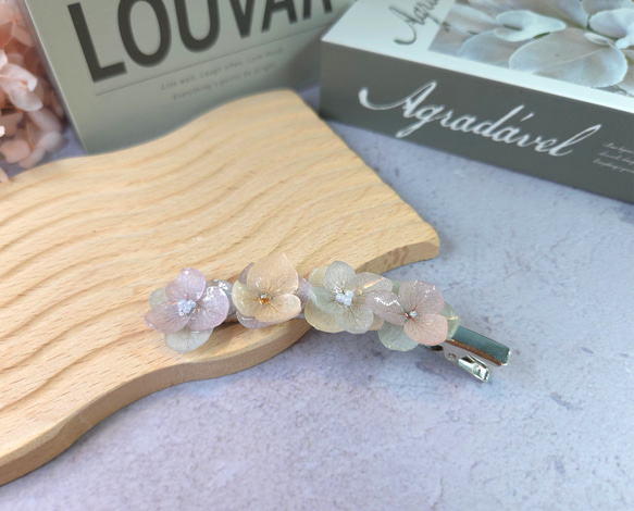 Moonlight Symphony エバーラスティングフラワー 8cm 樹脂製ヘアクリップ 1枚目の画像