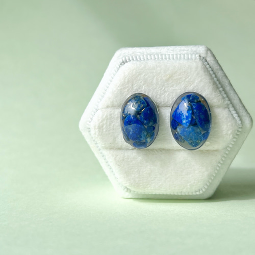 JORIE】超軽量！ ラピスラズリの宝石ピアス GEM accessory