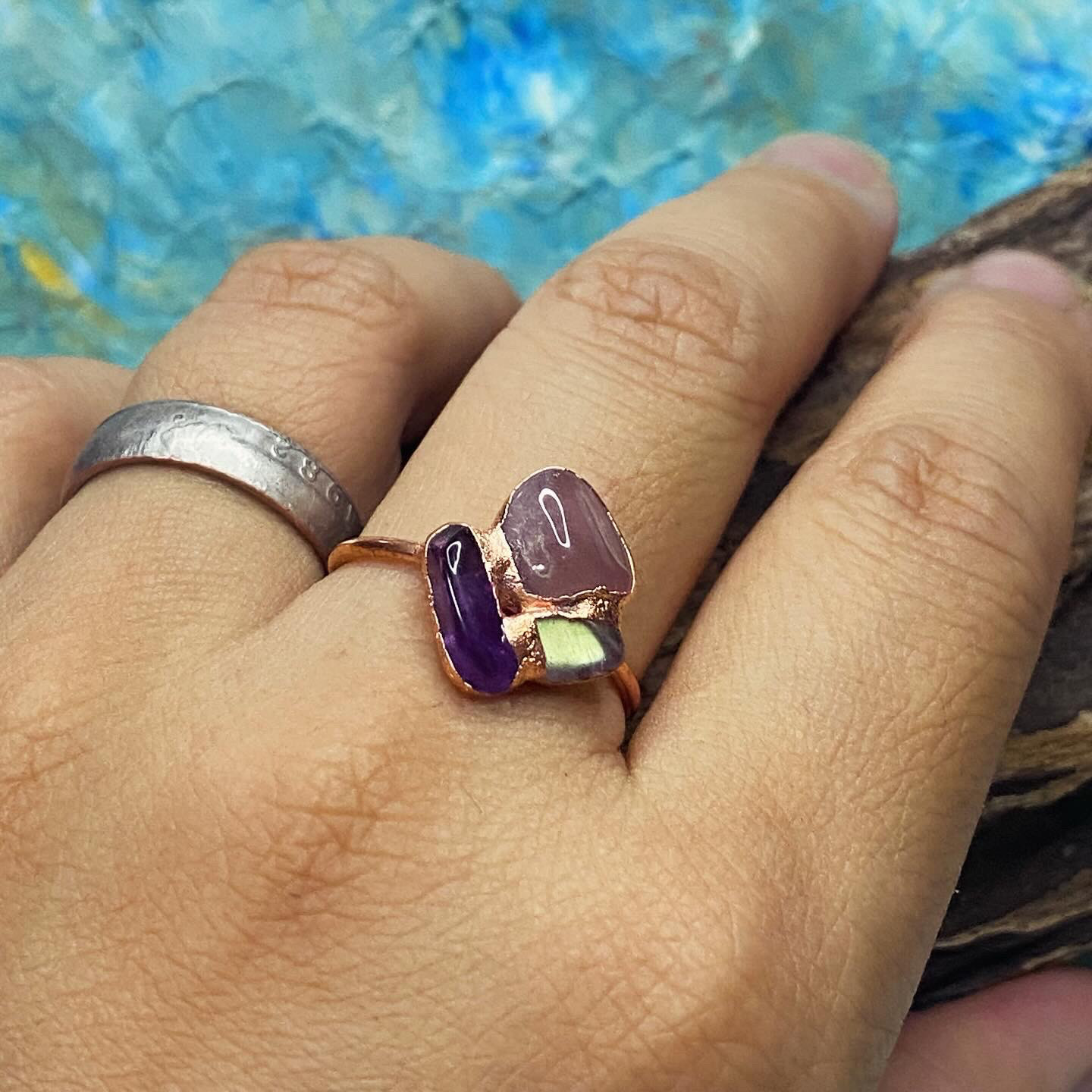 3つの石のリング