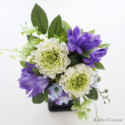 輪菊の仏花 ＜シランス Sサイズ＞菊 ホワイトグリーン リンドウ お供え花 プリザーブドフラワー 4枚目の画像