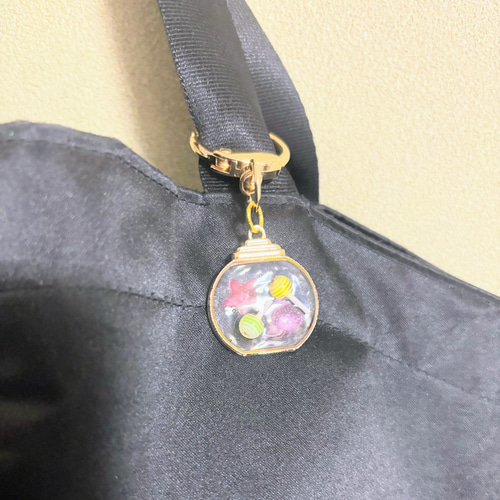 ANEMONE】【cache cache】フラワーチャーム付アソート刺繍ポーチ