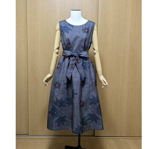 SOLD お値下げ中 着物リメイク ワンピース 大島紬 M〜L ワンピース 