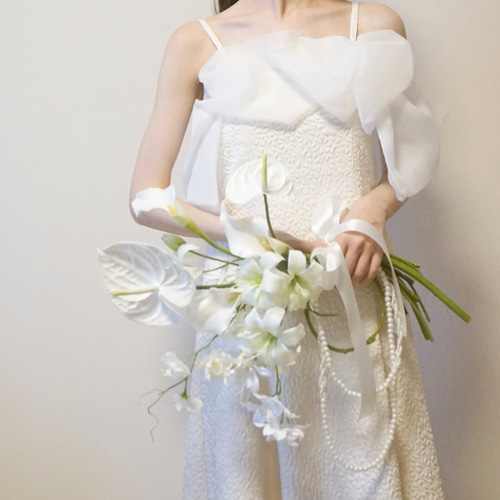 完成品】ホワイトxグリーンのパールブーケ/花束 結婚式 前撮り アート