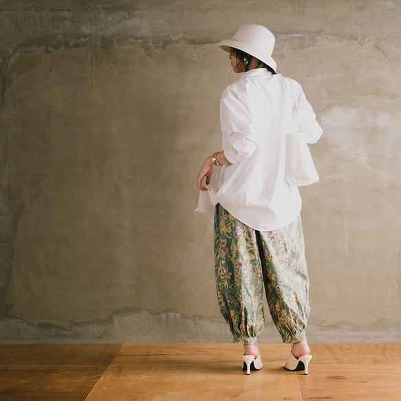 夏にぴったり！バルーンパンツ ハーフリネン アラジンパンツ フラワー グリーン ボタニカル ゆったり 半端丈 6枚目の画像