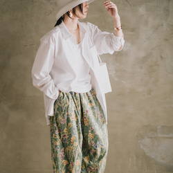 夏にぴったり！バルーンパンツ ハーフリネン アラジンパンツ フラワー グリーン ボタニカル ゆったり 半端丈 8枚目の画像