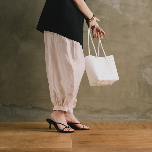 夏にピッタリ！光沢が オトナかわいい！ バルーンパンツ アラジン