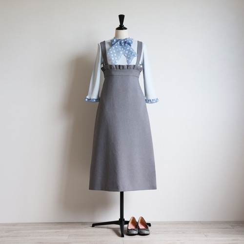 誰でもスッキリシルエット◎】フリルジャンパースカート【グレー  