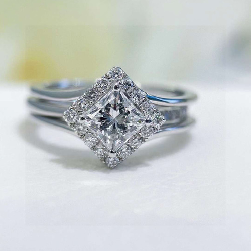 GIA鑑定書付き 0.81ct天然ダイヤモンド 指輪 K18 指輪・リング CHIC