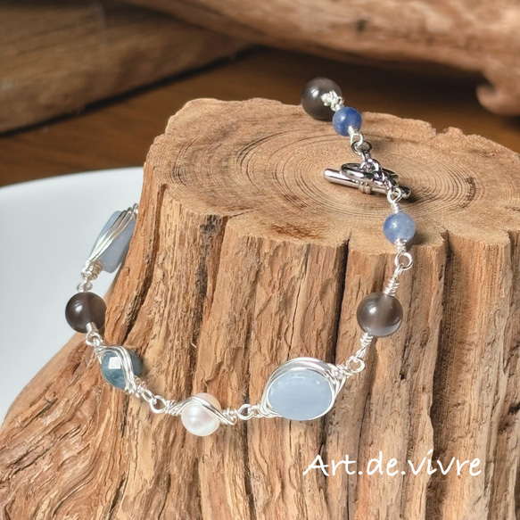 [再販]フォーマルにも映える「エンジェライト」＆「ディープブルーアクアマリン」＆「淡水パール」のブレス 9枚目の画像