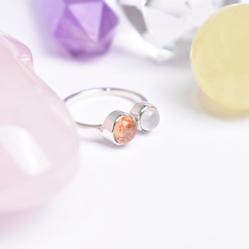 月と太陽の神秘的な輝き！ムーンストーンとサンストーンのシルバー