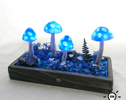 青の毒きのこランプ7 立体・オブジェ Darwin 通販 18067327｜Creema