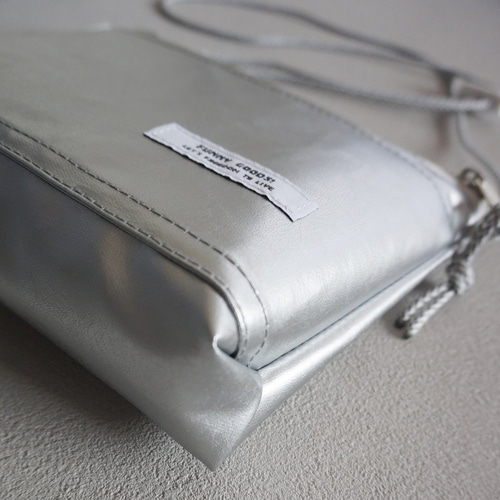 お出かけやトラベルバッグに 軽量 ショルダーバッグ