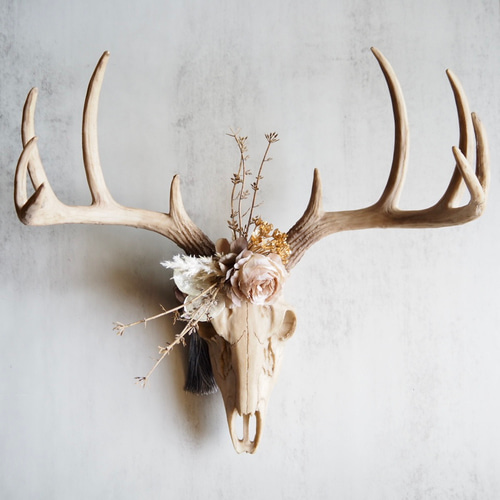 Botanical Bone 鹿スカル × アーティフィシャルフラワー 壁掛け