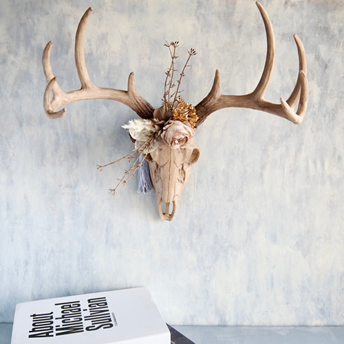Botanical Bone 鹿スカル × アーティフィシャルフラワー 壁掛け