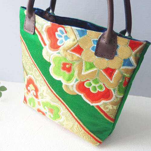 帯リメイク　ボストンバッグ風　銀色地　金　緑色　植物　刺繍 素敵にリメイク 帯で作るバッグ (レディブティックシリーズno