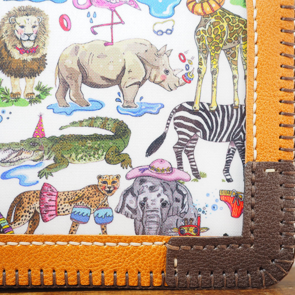 【1点あります】アニマルリバティトラベルクラッチ財布 ======================================