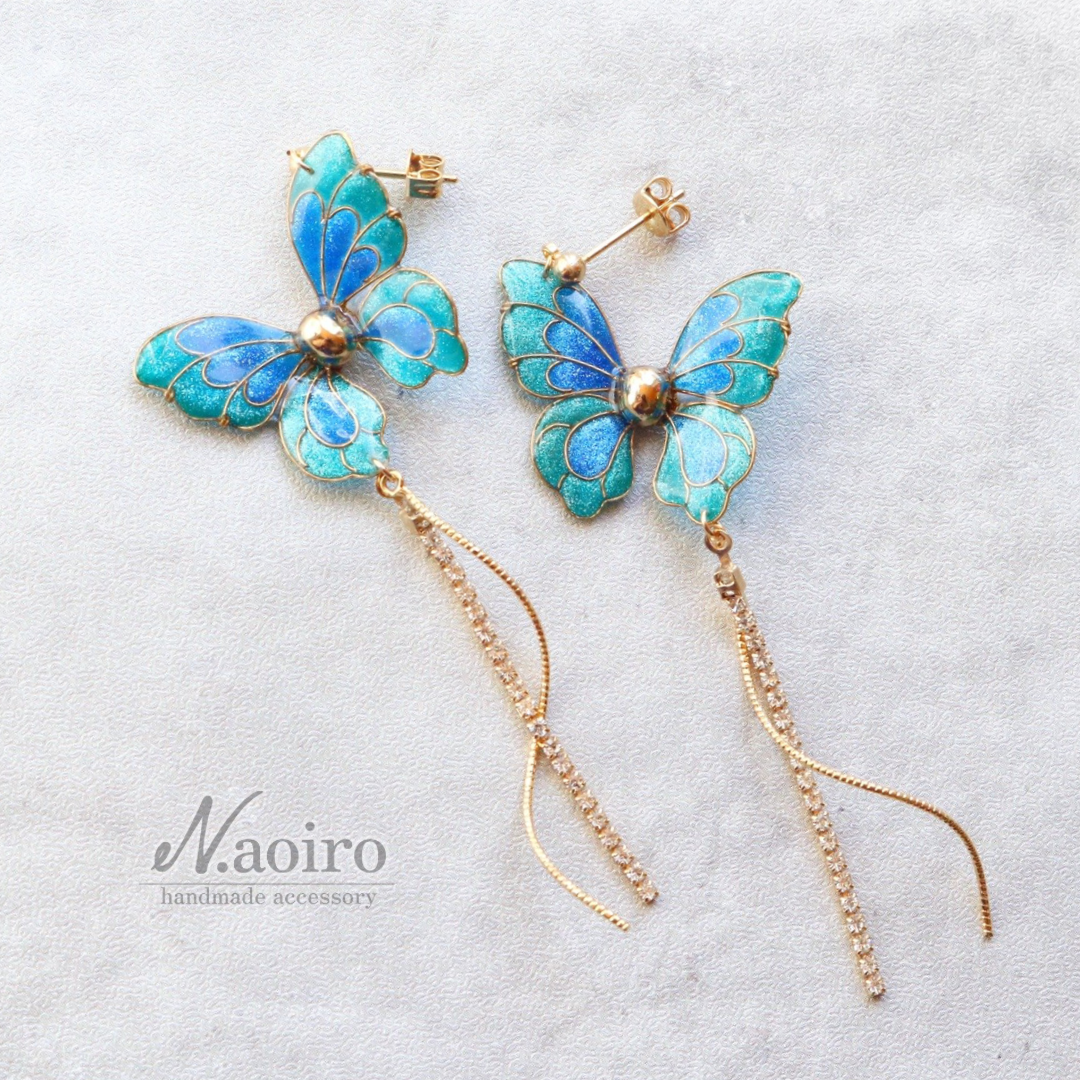 【青の羽ばたき】ピアス / イヤリング