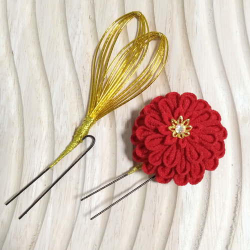 受注生産】つまみ細工髪飾り(ちりめん) かんざし つまつま とも