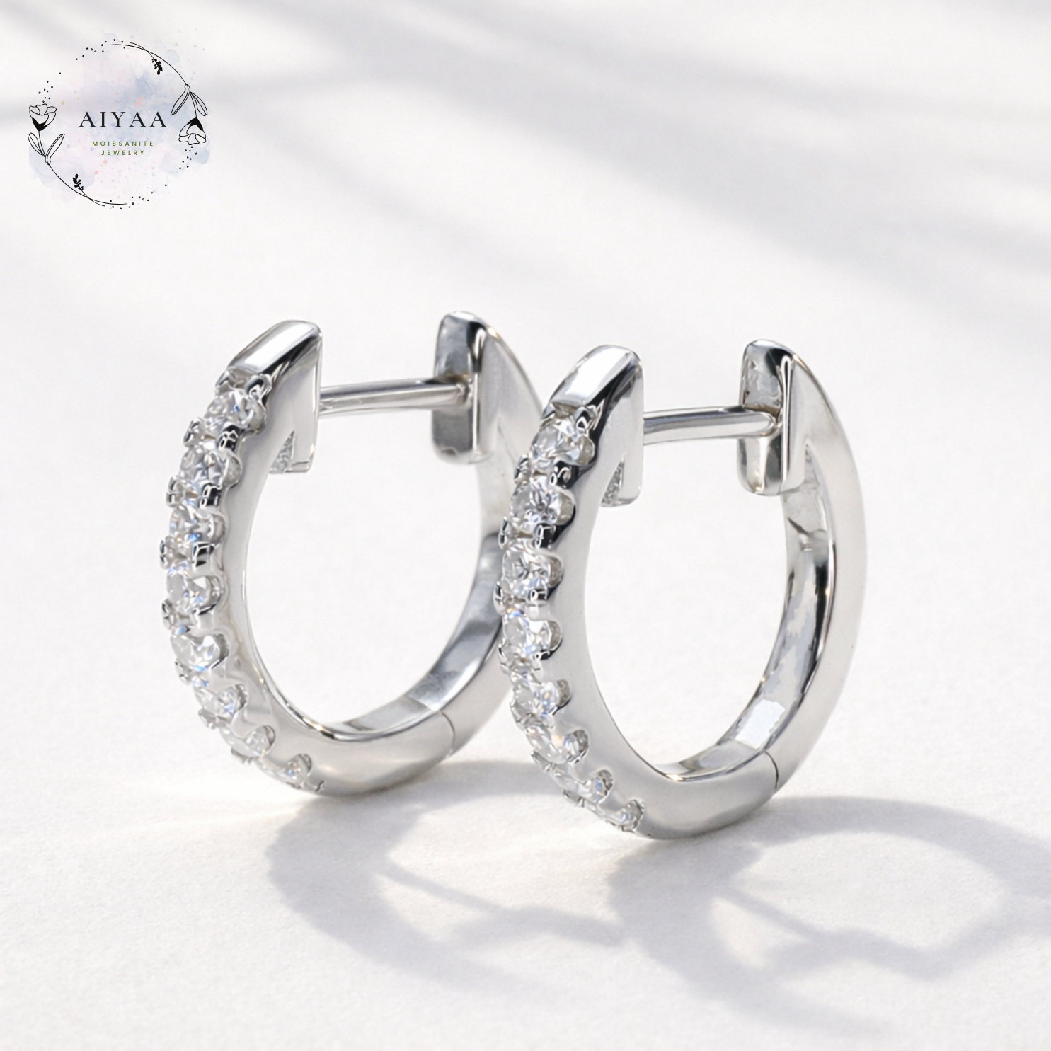 モアサナイト 1.6mm×16石 フープピアス｜Dカラー VVS1｜シルバー