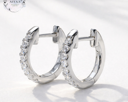 モアサナイト 1.6mm×16石 フープピアス｜Dカラー VVS1｜シルバー