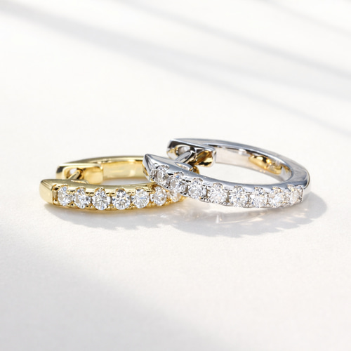 モアサナイト 1.6mm×16石 フープピアス｜Dカラー VVS1｜シルバー