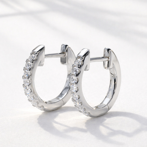 モアサナイト 1.6mm×16石 フープピアス｜Dカラー VVS1｜シルバー