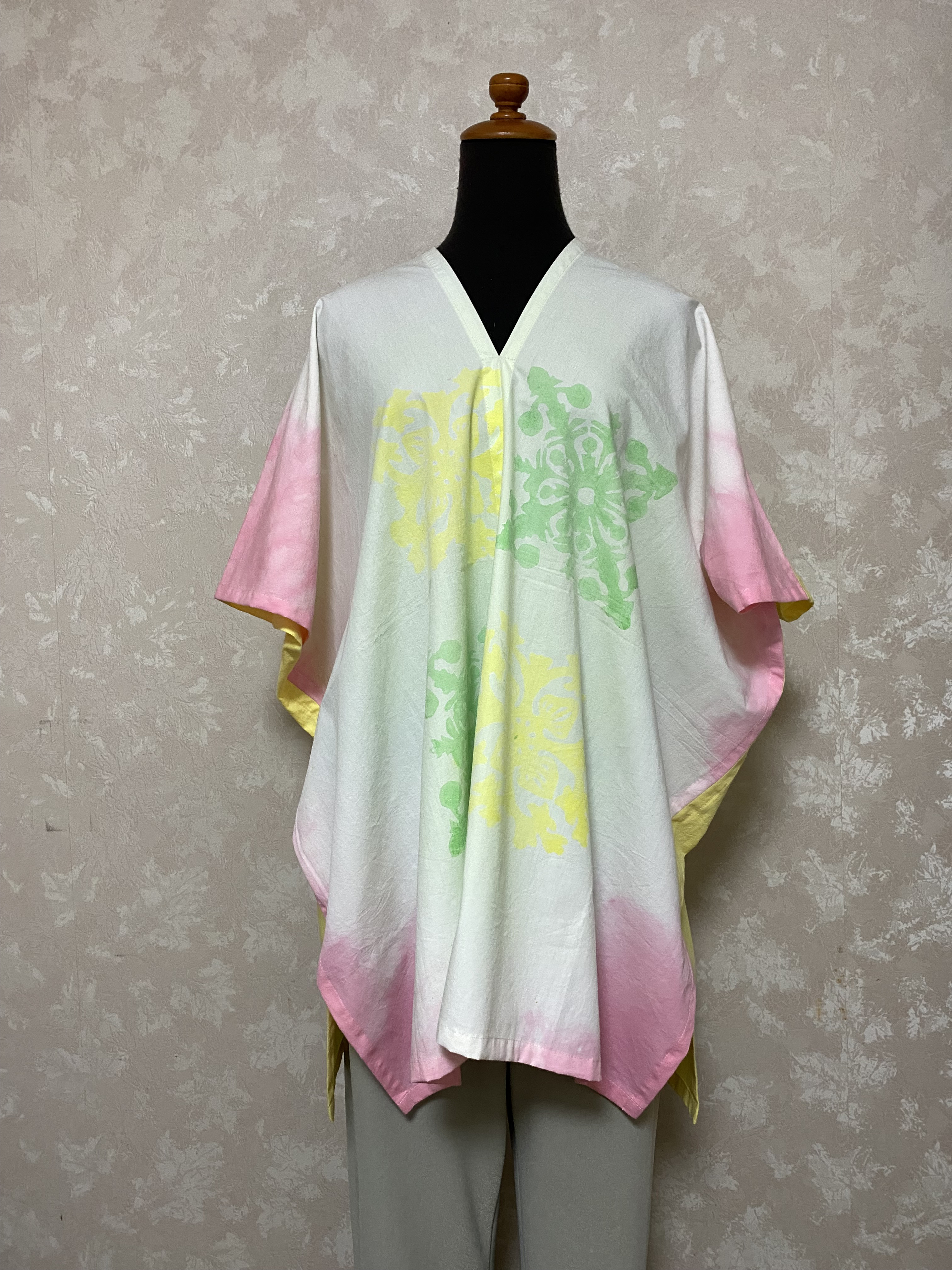 138明るいチュニック(ハワイアン柄、黄)