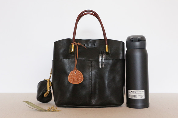 本牛革　斜め掛けショルダーバッグ2Wayバッグ　黒色 5枚目の画像