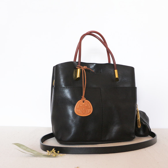 本牛革　斜め掛けショルダーバッグ2Wayバッグ　黒色 4枚目の画像