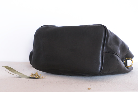 本牛革　斜め掛けショルダーバッグ2Wayバッグ　黒色 7枚目の画像