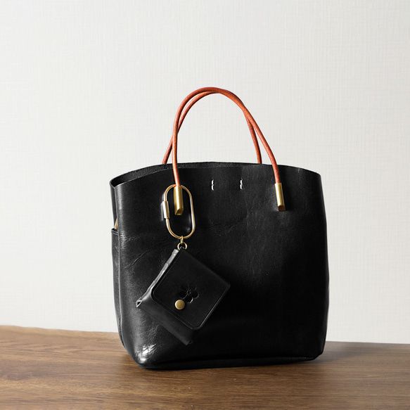 本牛革　斜め掛けショルダーバッグ2Wayバッグ　黒色 2枚目の画像