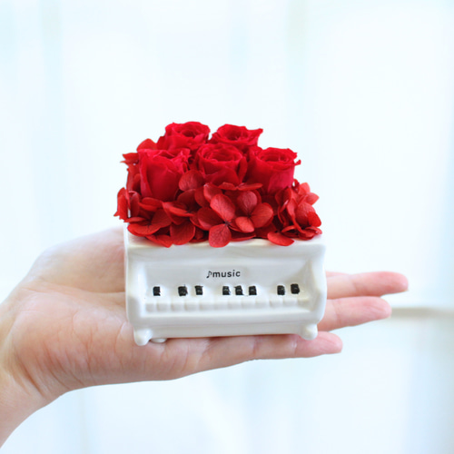 ピアノ教室の先生にフラワーピアノ赤 プリザ プレゼント 誕生日 お祝い