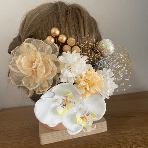 胡蝶蘭 和装髪飾り 結婚式 卒業式 成人式 七五三。 NO.72 ヘアピン