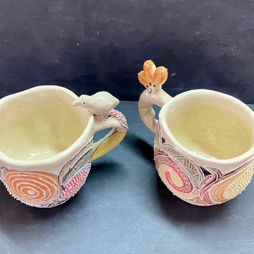 陶芸イッチン色絵マグカップ マグカップ mube・ceramic・studio 通販