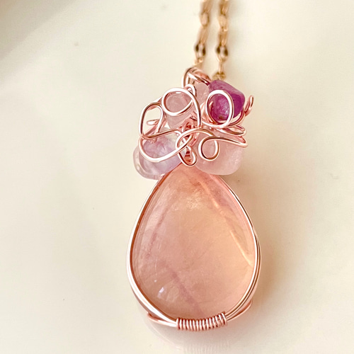 ペリドット ペリステライト ペンダントトップ ワイヤージュエリー