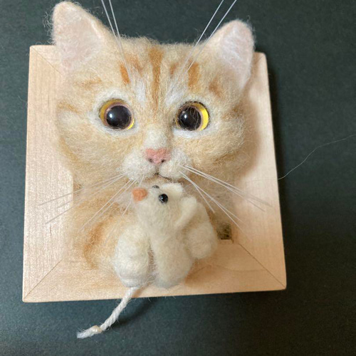 羊毛フェルト　子猫(茶トラ白) やまねこ 羊毛フェルト 猫 茶トラ白 S 羊毛フェルト人形