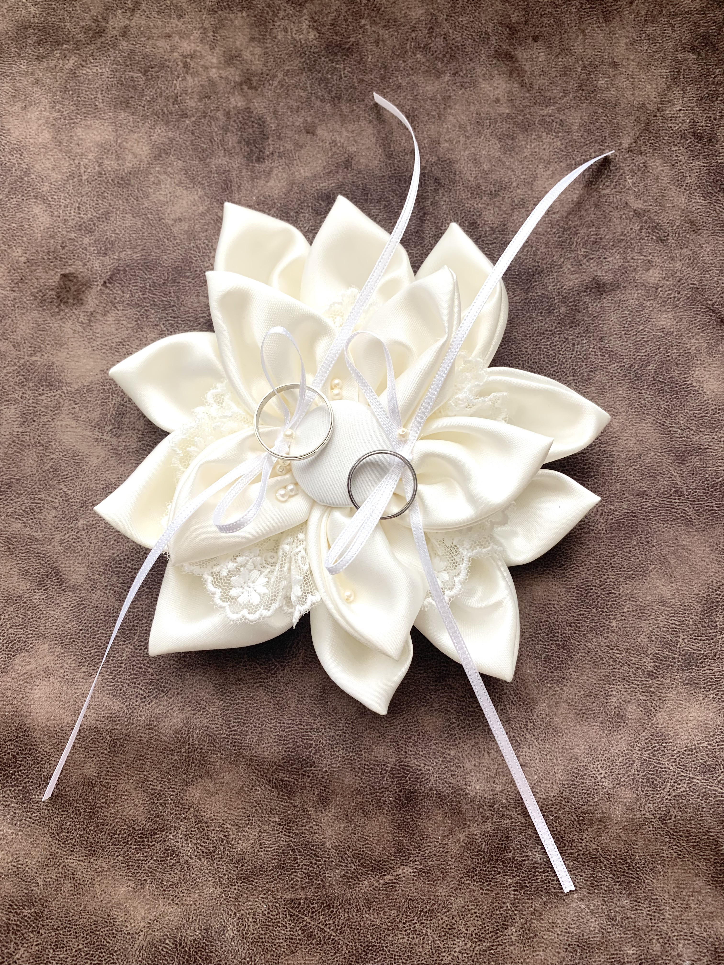 リングピロー　完成品　クリスタルフラワー　布花