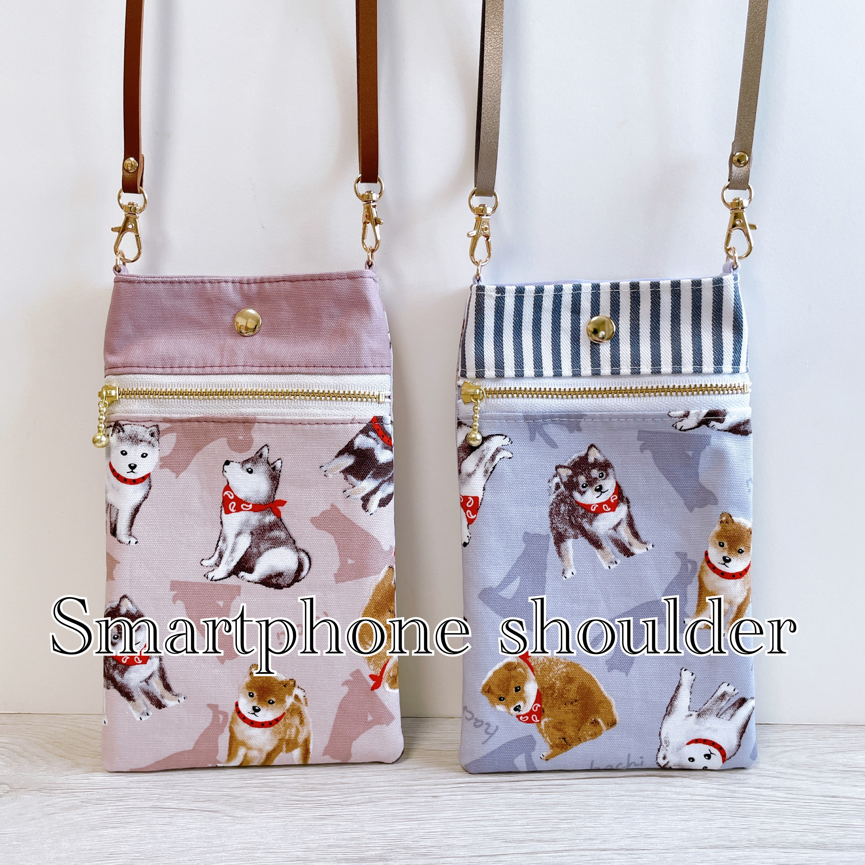 キーホルダー 犬 刺繍 ワッペン イヌ アニマル チャーム 柴犬 赤