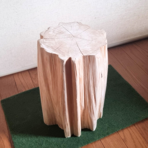 いい香り 東濃ひのき スツール・フリル・無垢無塗装・オーガニック