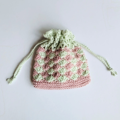 ✨再販 ミニ巾着袋 ピンク＆ミントグリーン コットン 編み物 かぎ針