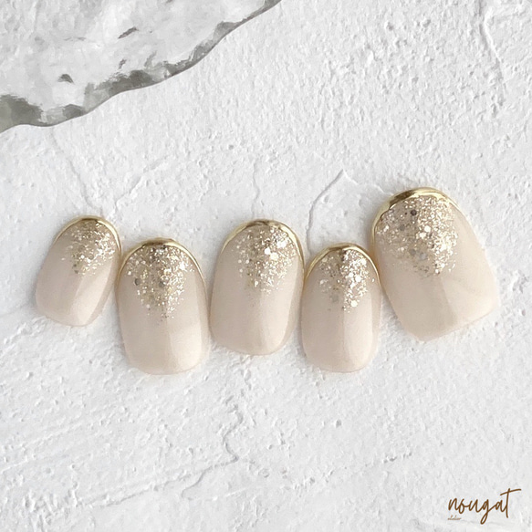 オフホワイトのメルティゴールド/n0058 /ニュアンス/ブライダルネイル  