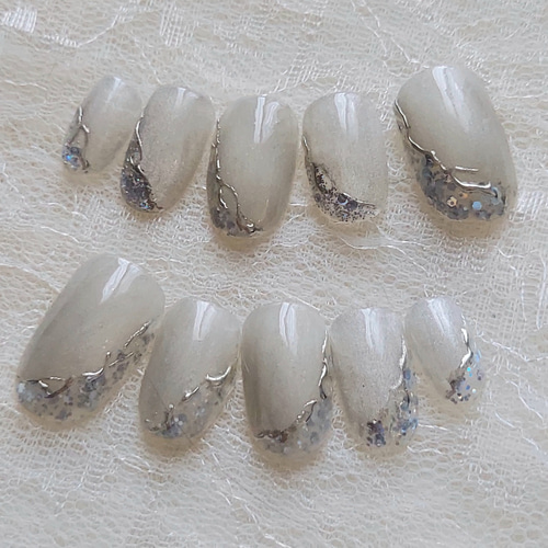 オフホワイトマグネットジェル シルバーラメ ミラーシルバー