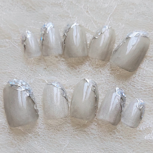 オフホワイトマグネットジェル シルバーラメ ミラーシルバー