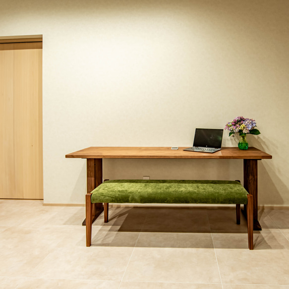 良質な無垢家具　高級感あふれるウォールナットデスク サイズ