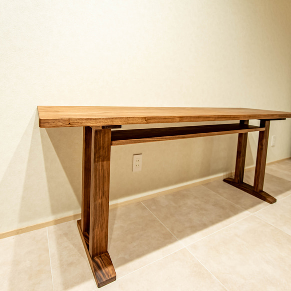 良質な無垢家具　高級感あふれるウォールナットデスク サイズ